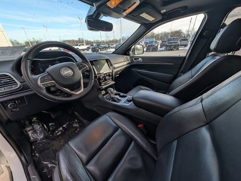 Used 2019 Jeep Grand Cherokee Limited image 12