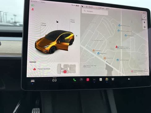 Used 2021 Tesla Model Y Performance image 10