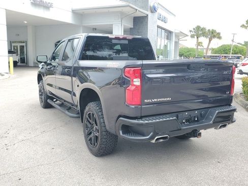 Used 2024 Chevrolet Silverado 1500 LT Trail Boss w/ LT Trail Boss Premium Package AWD/4WD image 3