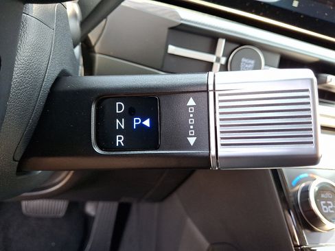 New 2025 Hyundai Santa Fe SEL image 13