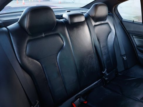 Used 2015 BMW M3 image 17