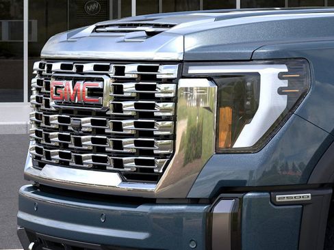 New 2026 GMC Sierra 2500 Denali w/ Denali Reserve Package image 13