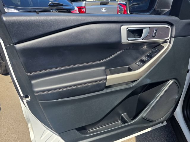 Used 2023 Ford Explorer XLT RWD image 8