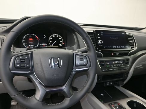 New 2026 Honda Ridgeline RTL image 18
