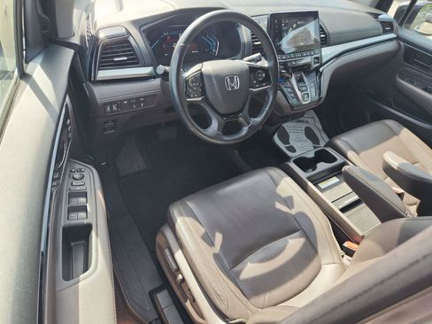 Used 2019 Honda Odyssey Elite image 16