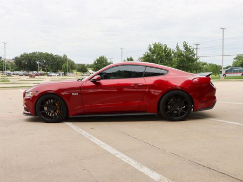 Used 2015 Ford Mustang GT Premium w/ GT Performance Package RWD image 4