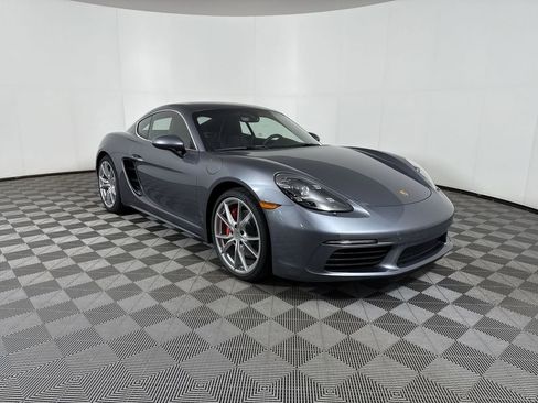 Used 2025 Porsche 718 Cayman S RWD image 9