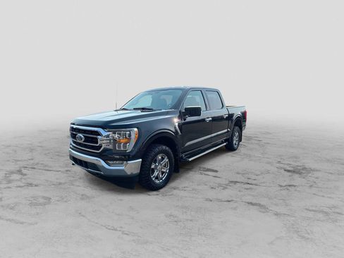 Used 2022 Ford F150 XLT w/ Equipment Group 302A High AWD/4WD image 4