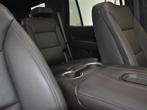 Used 2022 Chevrolet Tahoe Z71 w/ Off-Road Capability Package image 27