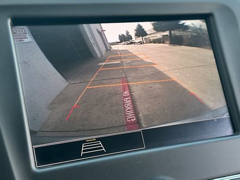 Used 2023 Chevrolet Equinox LT FWD image 21