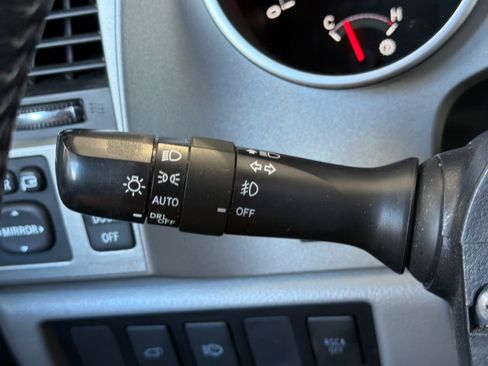 Used 2014 Toyota Sequoia Limited AWD/4WD image 31