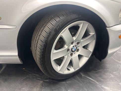 Used 2002 BMW 325Ci Convertible image 26