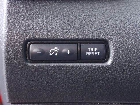 Used 2019 Nissan Rogue Sport SV w/ All-Weather Package FWD image 10