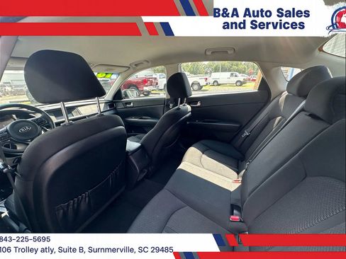 Used 2018 Kia Optima LX image 4