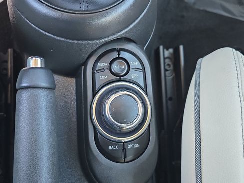 Used 2023 MINI Cooper S w/ Signature Upholstery Package image 21