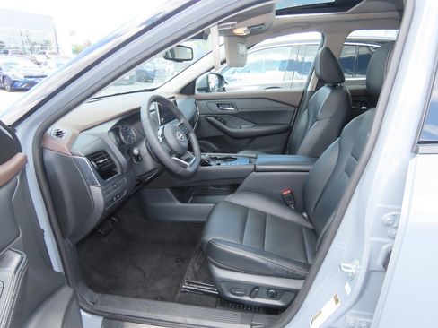 Used 2023 Nissan Rogue SL FWD image 26