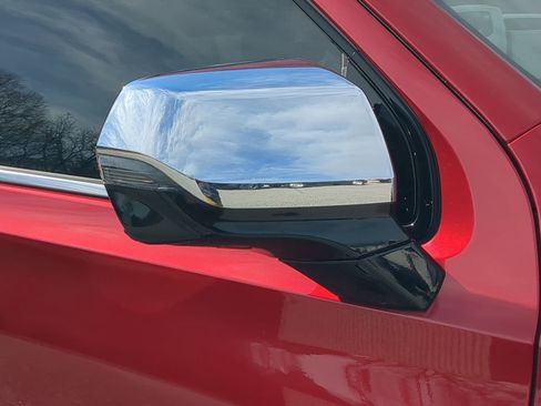 Used 2021 Chevrolet Tahoe Premier w/ Premium Package image 10