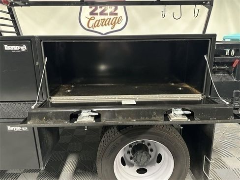 New 2023 Ford F550 4x4 Regular Cab Super Duty image 50