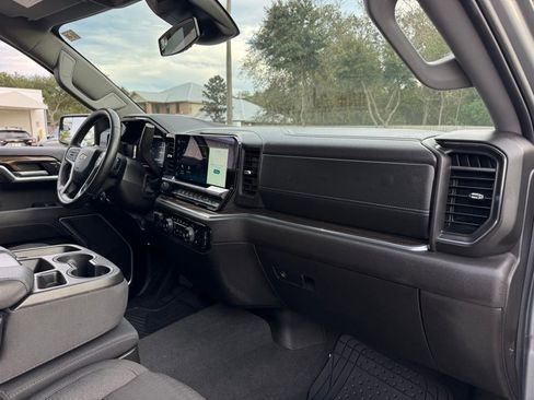 Used 2025 Chevrolet Silverado 1500 LT image 29