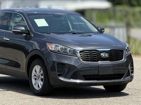 Used 2019 Kia Sorento FWD image 15