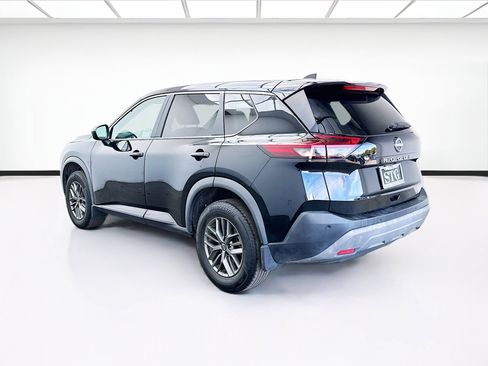 Used 2023 Nissan Rogue S image 6
