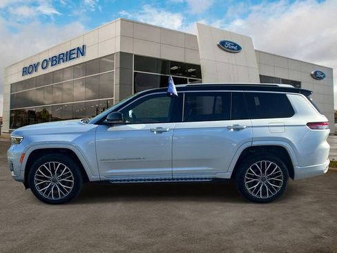 Used 2022 Jeep Grand Cherokee L Summit AWD/4WD image 2