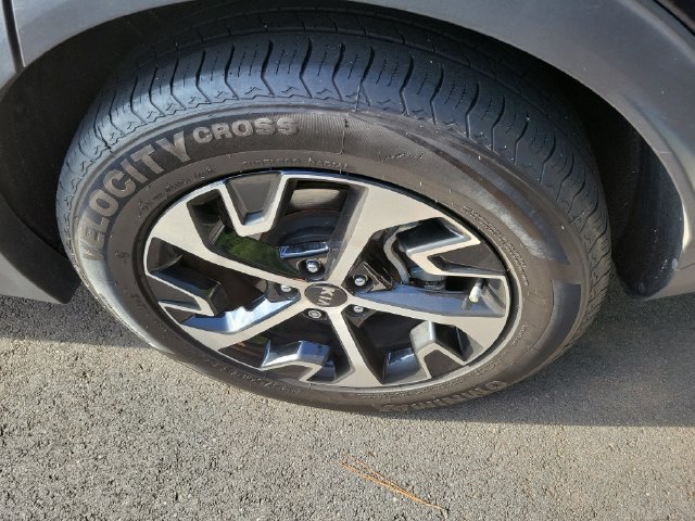 Used 2024 Kia Sportage EX FWD image 7