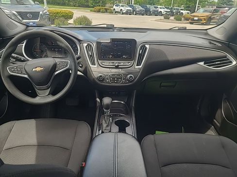 Used 2023 Chevrolet Malibu LT w/ Driver Confidence Package FWD image 14