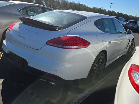 Used 2014 Porsche Panamera S image 4