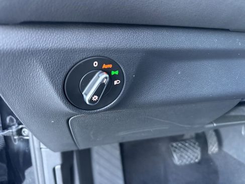 Certified 2025 Volkswagen Jetta S image 16