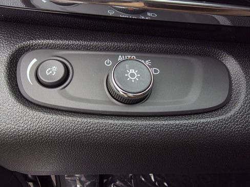 New 2026 Buick Envista Sport Touring image 13