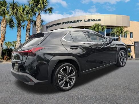 Certified 2024 Lexus UX 250h FWD image 4