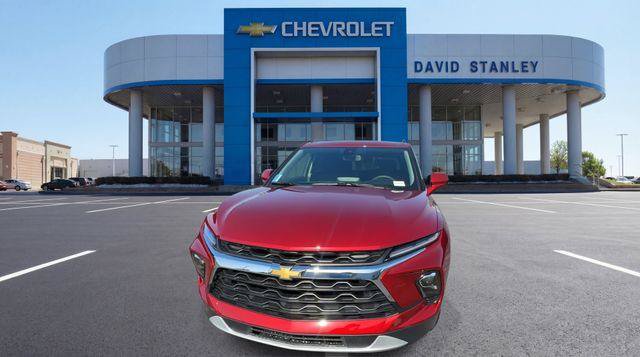 New 2026 Chevrolet Blazer LT w/ Convenience Package FWD image 3