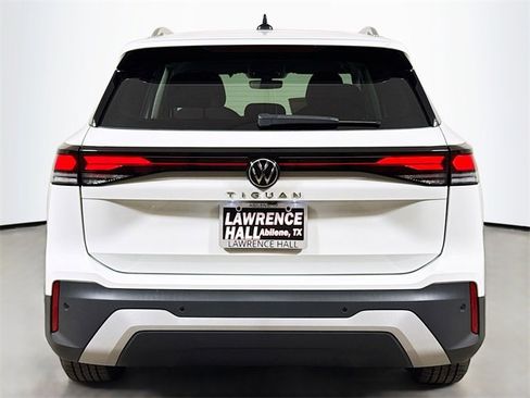New 2026 Volkswagen Tiguan S image 4