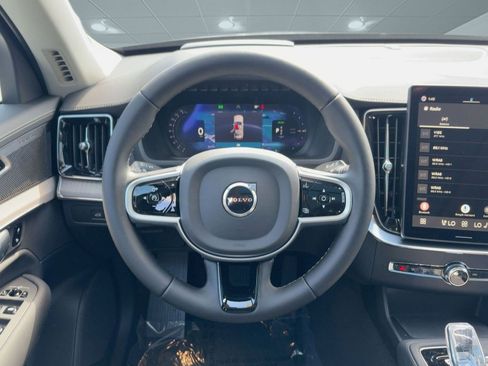 New 2026 Volvo XC90 T8 Ultra w/ Protection Package Premier image 17