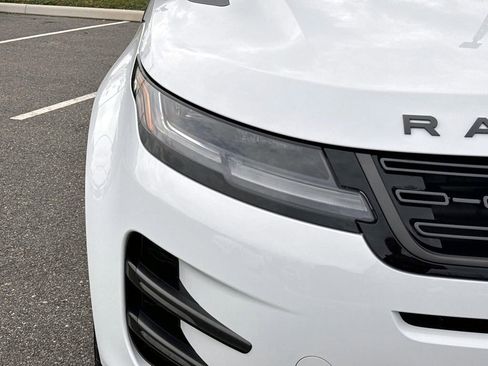 New 2026 Land Rover Range Rover Evoque Dynamic SE AWD/4WD image 9