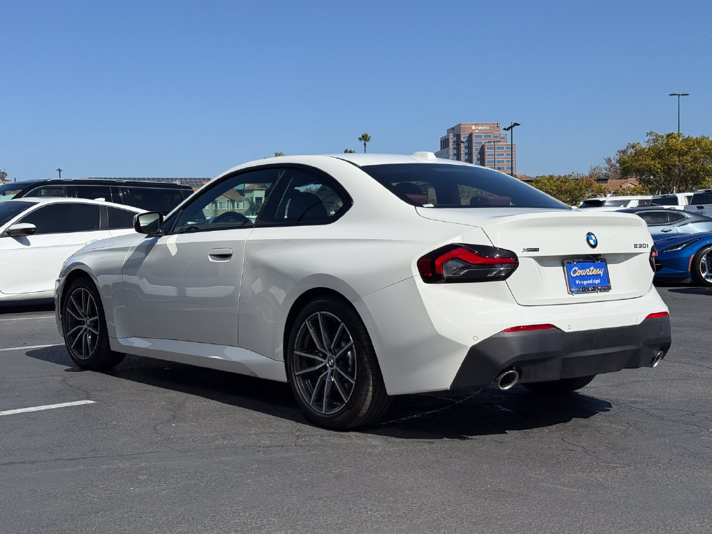Used 2026 BMW 230i xDrive Coupe AWD/4WD image 9