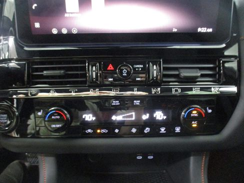 New 2026 Nissan Pathfinder Rock Creek AWD/4WD image 33