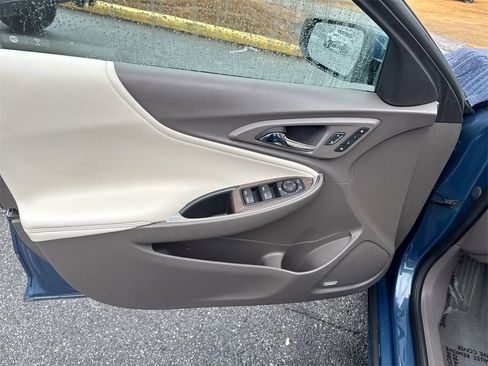 Used 2024 Chevrolet Malibu LT image 15