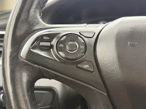 Used 2021 Buick Enclave Essence w/ Sound and Sites Package AWD/4WD image 31