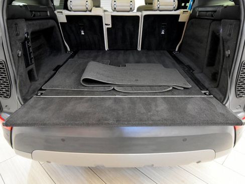 Used 2020 Land Rover Discovery SE AWD/4WD image 33