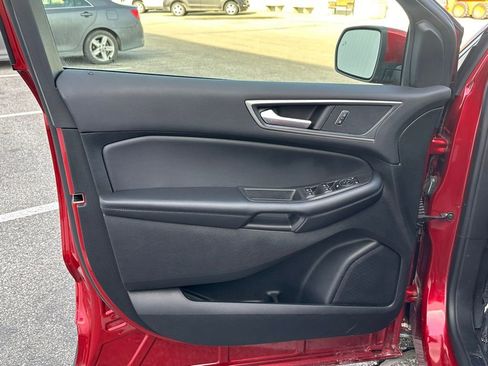 Certified 2024 Ford Edge SEL w/ Convenience Package AWD/4WD image 12