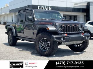 Used 2025 Jeep Gladiator Mojave w/ Convenience Group AWD/4WD video 1