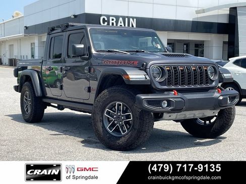 Used 2025 Jeep Gladiator Mojave w/ Convenience Group AWD/4WD image 1