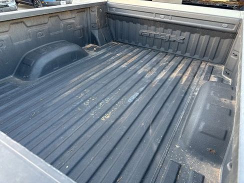 Used 2024 GMC Sierra 2500 AT4X image 10