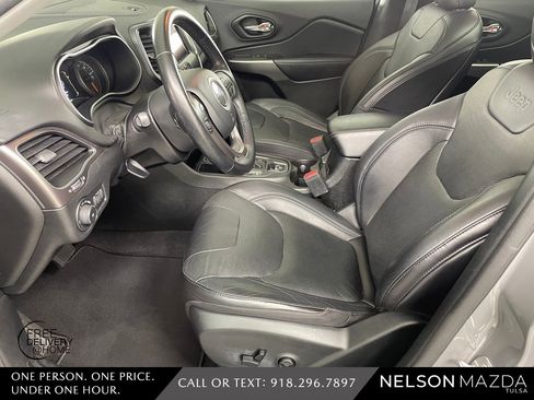 Used 2021 Jeep Cherokee Latitude Lux w/ Sun & Sound Group image 20