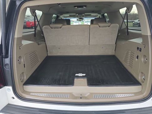 Used 2017 Chevrolet Suburban Premier image 14
