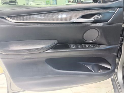 Used 2017 BMW X5 M image 11