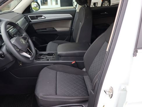 Used 2021 Volkswagen Atlas S image 16