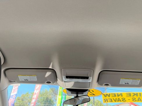 Used 2022 Nissan Sentra SV image 15